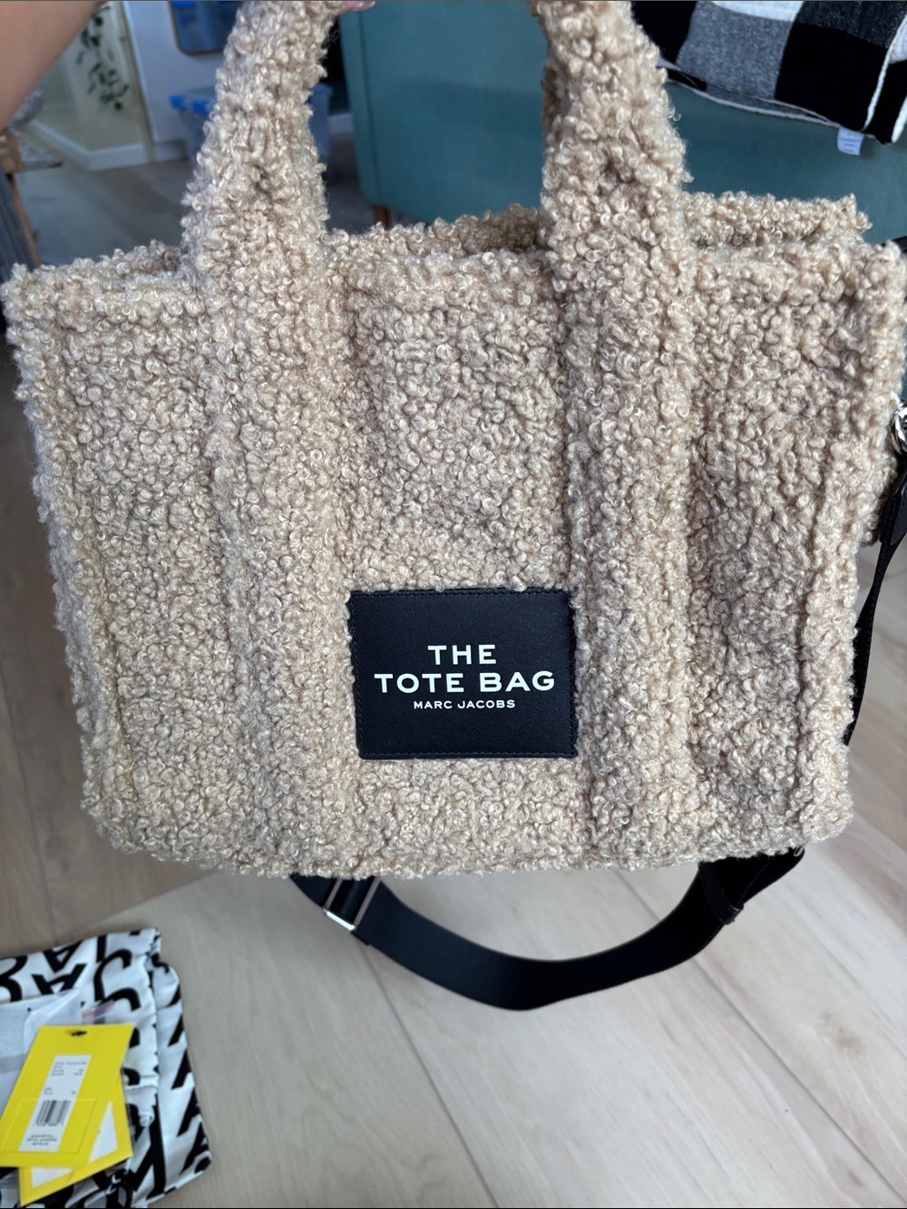 Marc Jacobs The Teddy Medium Tote Bag in Beige - Picture 7 of 8